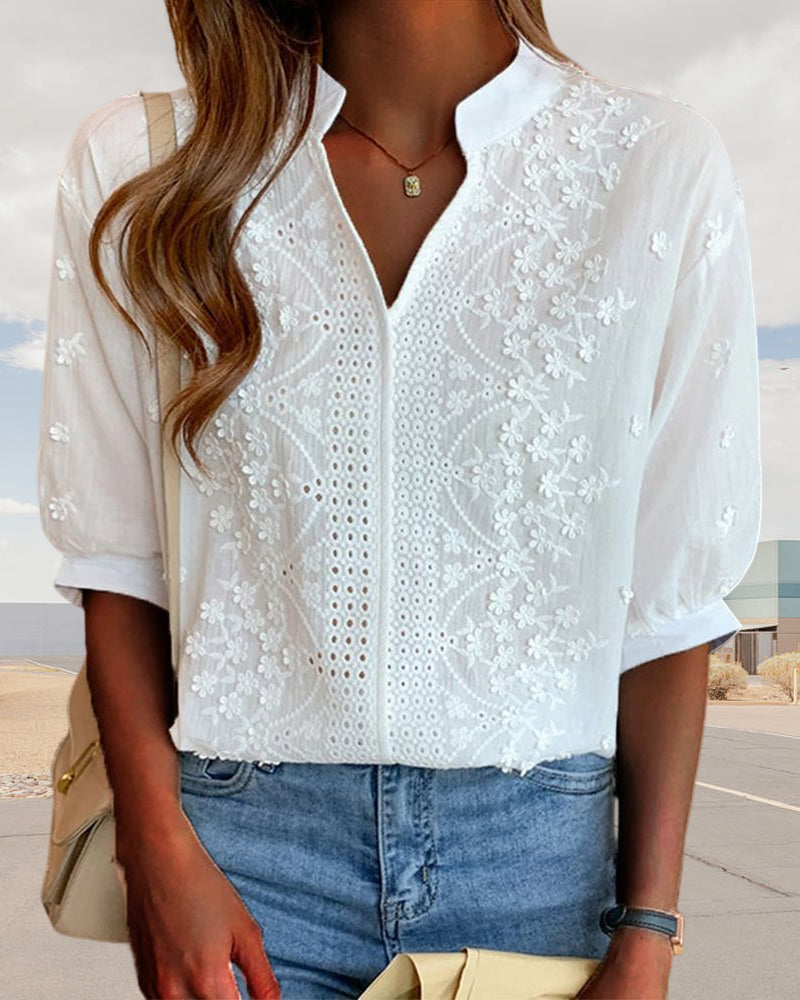 Valentina Blouse pour Femme – Décolleté en V, Manches Bouffantes et Détails Patchwork