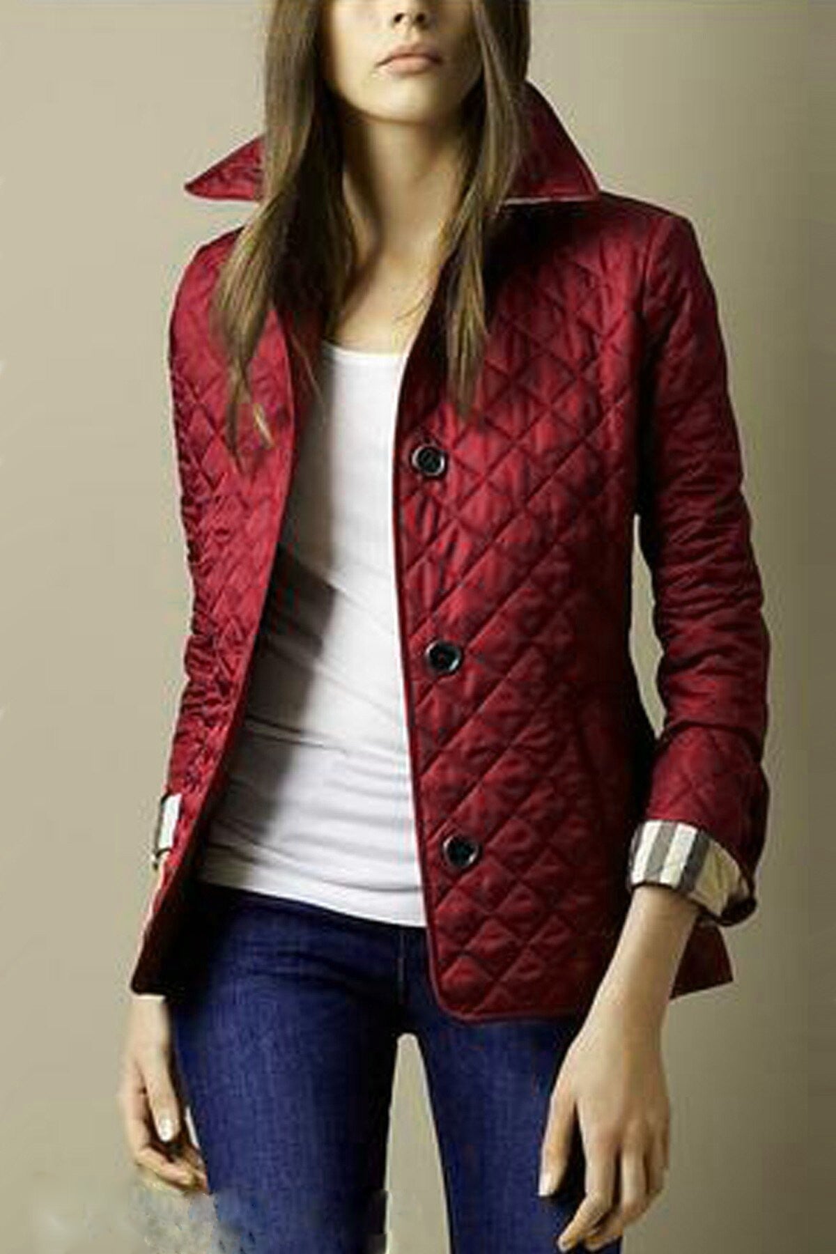 Clara Chaqueta Acolchada – Chaqueta Elegante y Cómoda con Detalles Refinados y Diseño Entallado