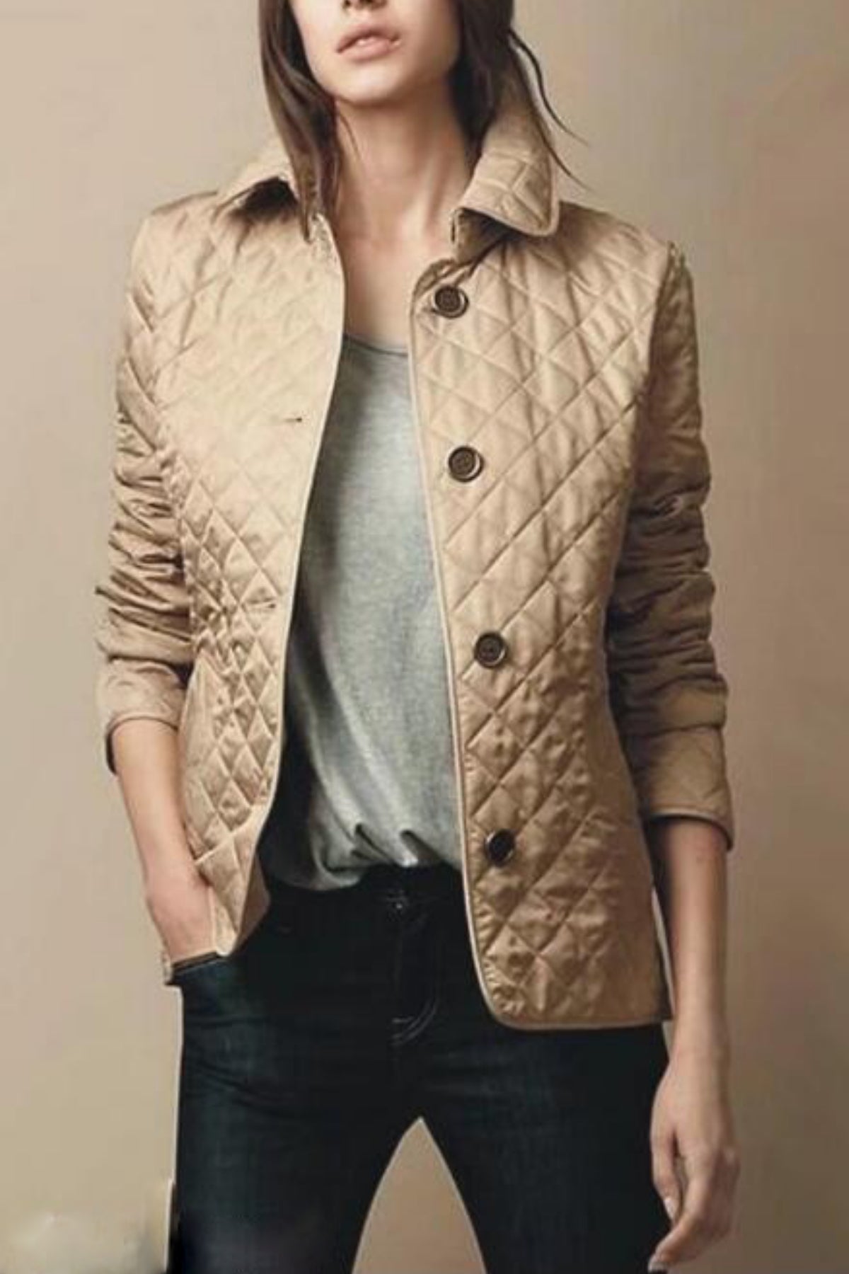 Clara Chaqueta Acolchada – Chaqueta Elegante y Cómoda con Detalles Refinados y Diseño Entallado