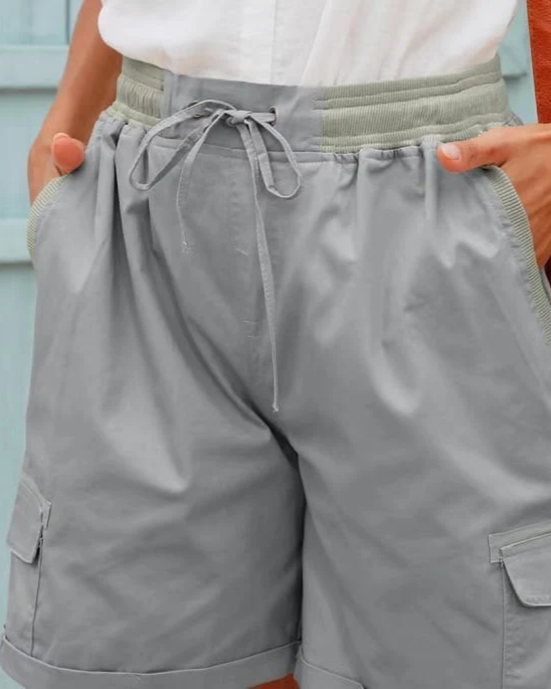Reese Shorts Cargo Mujer – Cintura Elástica, Bolsillos Prácticos y Corte Relajado