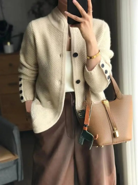 Lucille Cárdigan de Cachemir para Mujer – Chaqueta Elegante con Botones Premium