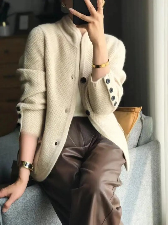 Lucille Cardigan en cachemire pour femme – Veste élégante avec boutons premium