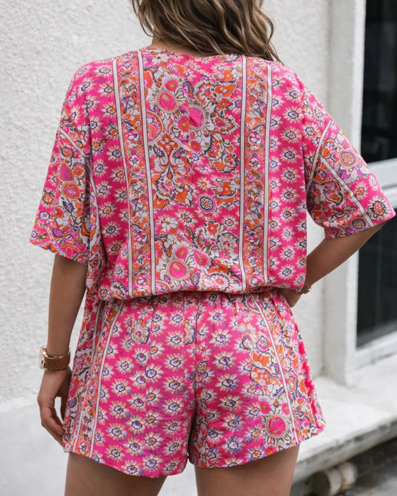 Tessa Conjunto 2 Piezas Mujer – Blusa Floral, Pantalón Corto y Corte Relajado