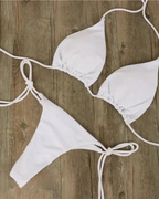 Stella Bikini Dorado Mujer – Conjunto Brillante con Tejido Elástico y Ajuste Favorecedor