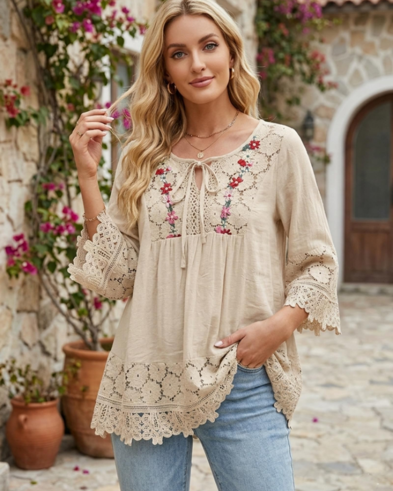 Savannah Blusa Boho Mujer – Bordado Floral, Encaje, Escote en V y Manga Campana