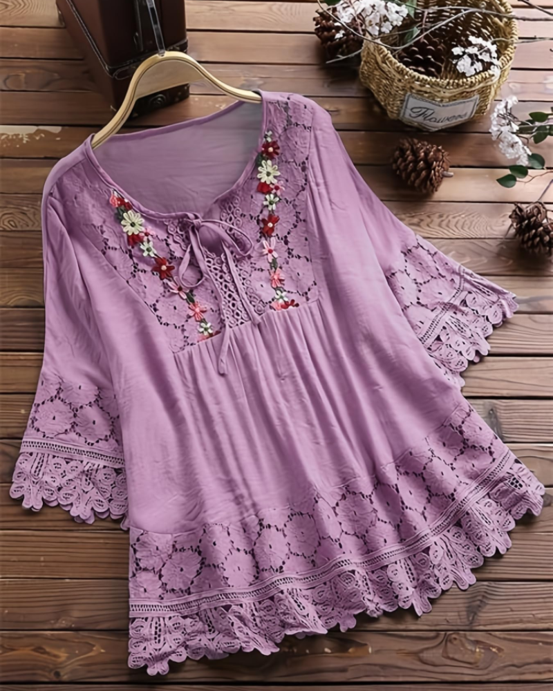 Savannah Blusa Boho Mujer – Bordado Floral, Encaje, Escote en V y Manga Campana