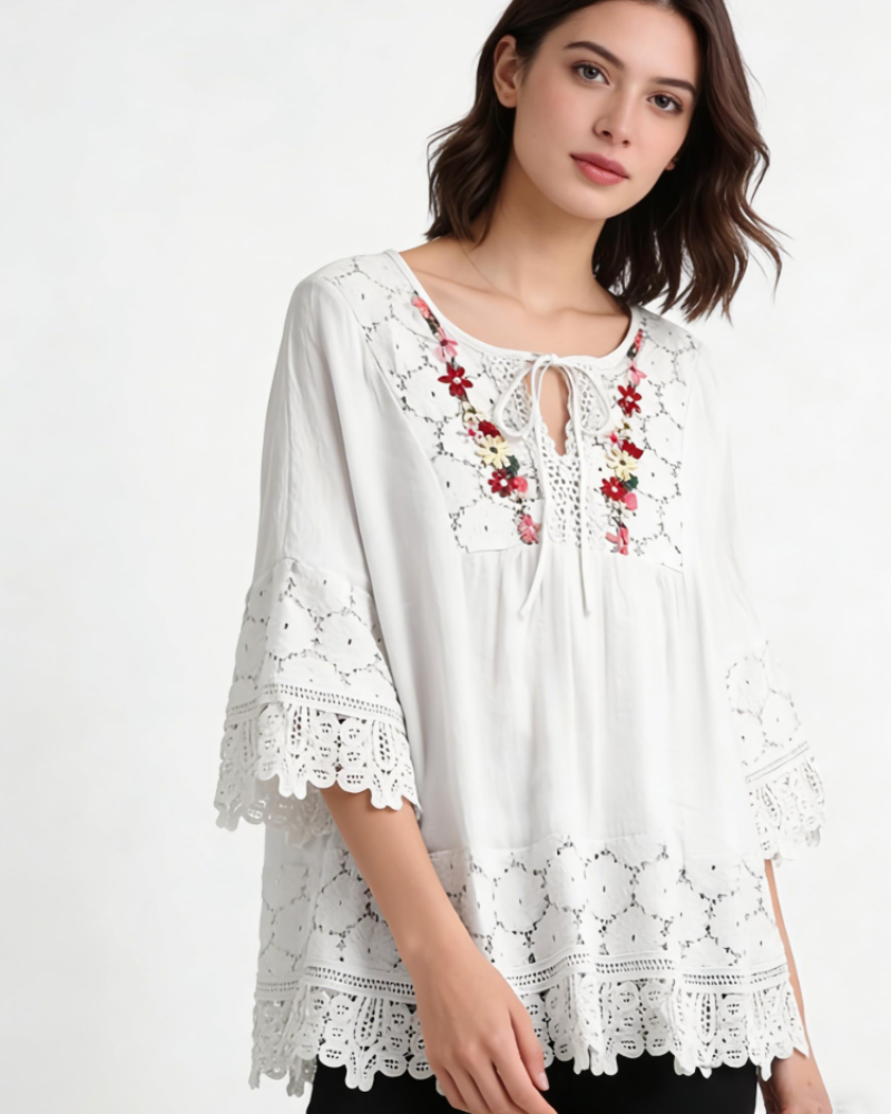 Savannah Blusa Boho Mujer – Bordado Floral, Encaje, Escote en V y Manga Campana