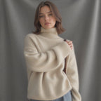 Sydney Jersey Oversize de Cachemir para Mujer – Suéter Cuello Alto Elegante Premium